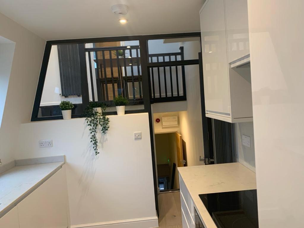 One Bedroom Apartment Лондон Екстериор снимка